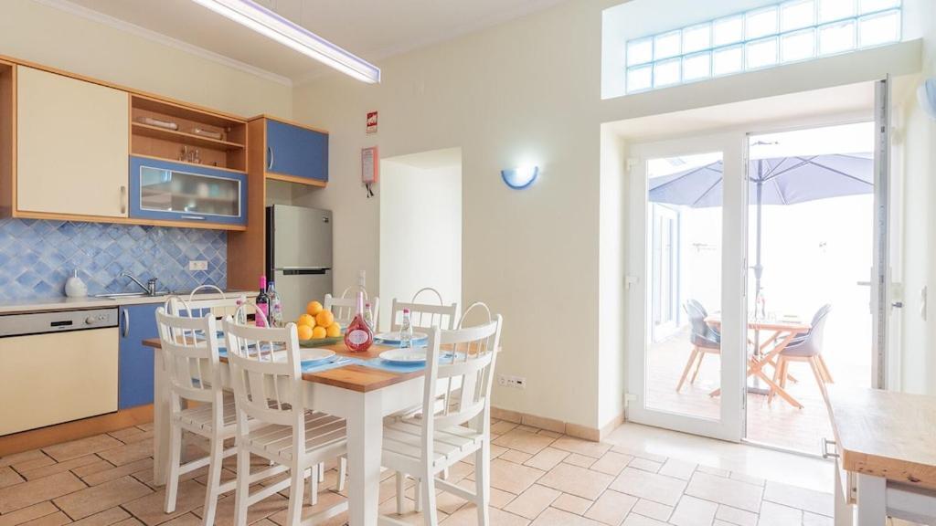 Refurbished Beachfront House, Pool, Ac, Wifi, Albufeira, Sea View Exterior photo