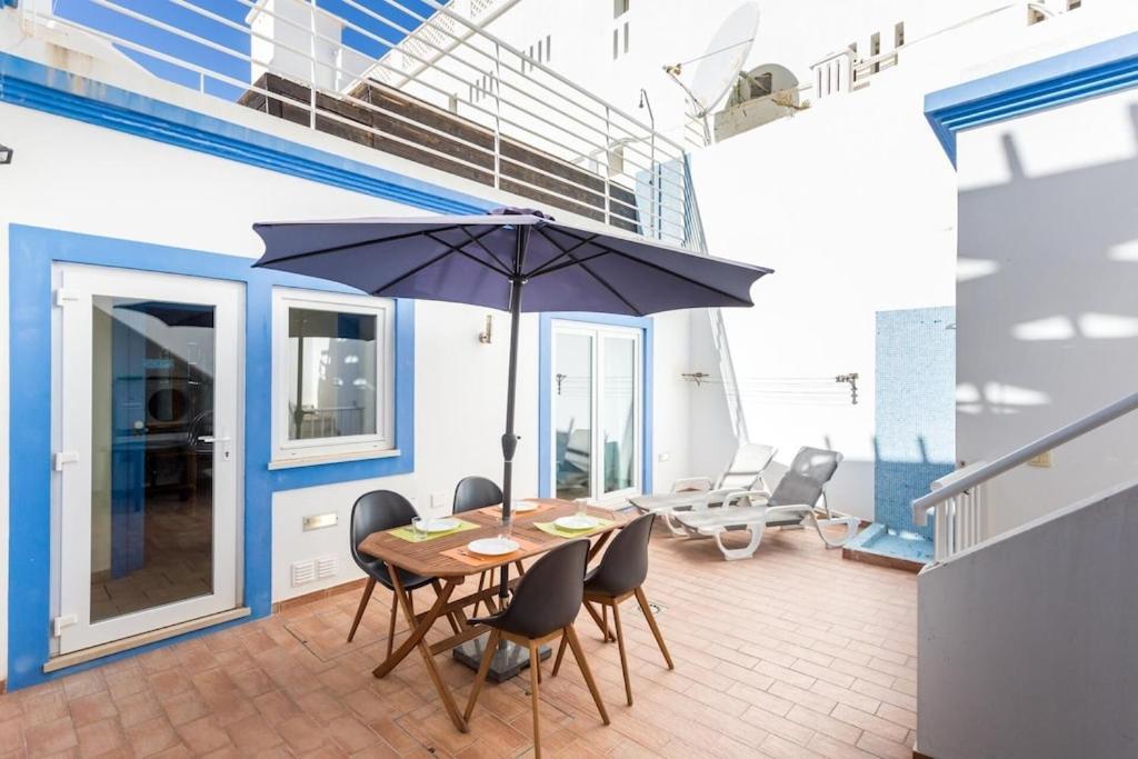 Refurbished Beachfront House, Pool, Ac, Wifi, Albufeira, Sea View Exterior photo